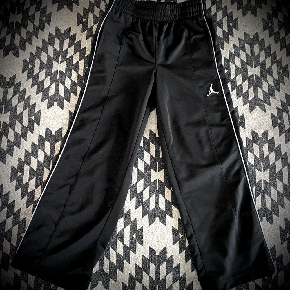 Air Jordan Pants Black Size Small 8/10